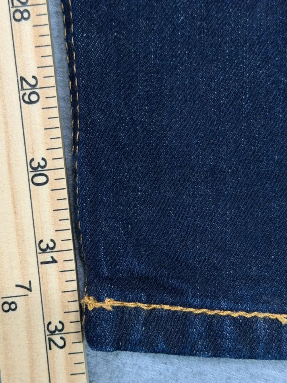 Levi's 550 Relaxed Fit Jeans Men's 54x32 Dark Wash Stretch Big & Tall NWT